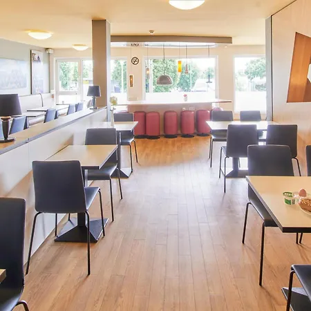 Szálloda Frankfurt-nord 3*