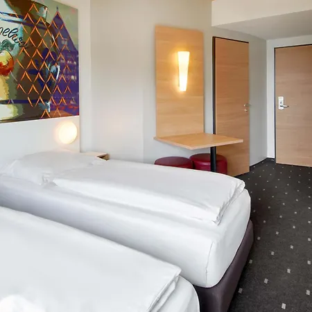 Hotel Frankfurt-nord 3*
