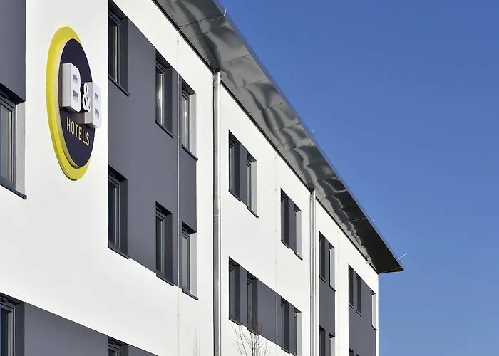 Frankfurt-nord Hotel 3*