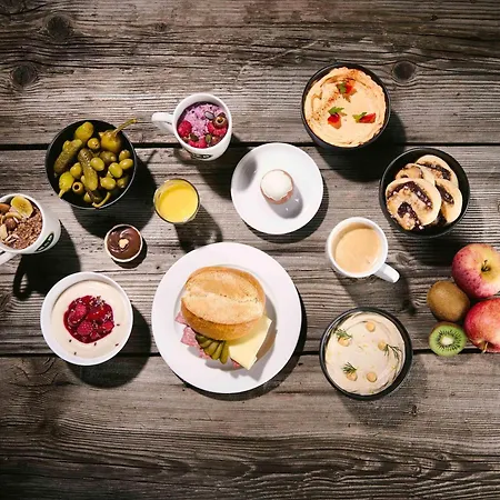 Hotell Frankfurt-nord 3*